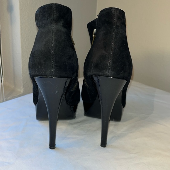 Steve Madden Black Nubuck Leather Stiletto Heel Platform Booties Size 8 - Picture 4 of 8